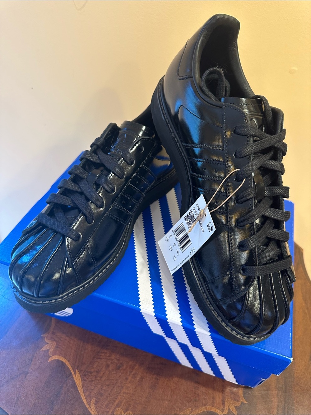adidas SUPERSTAR Black Patent Leather Shell-Toe Sneakers 10.5